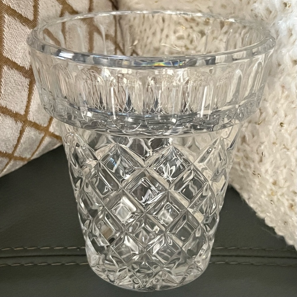 MARQUIS by WATERFORD Lead Crystal DIAMOND FLOWER POT VASE Czech Republic